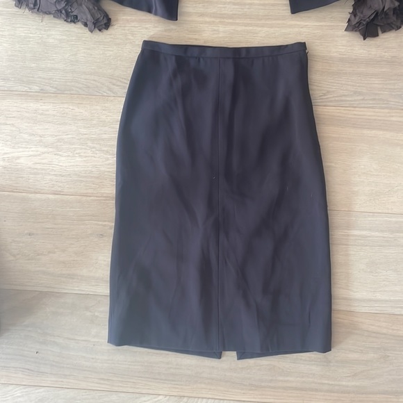 Authentic Moschino Skirtsuit - Picture 3 of 11